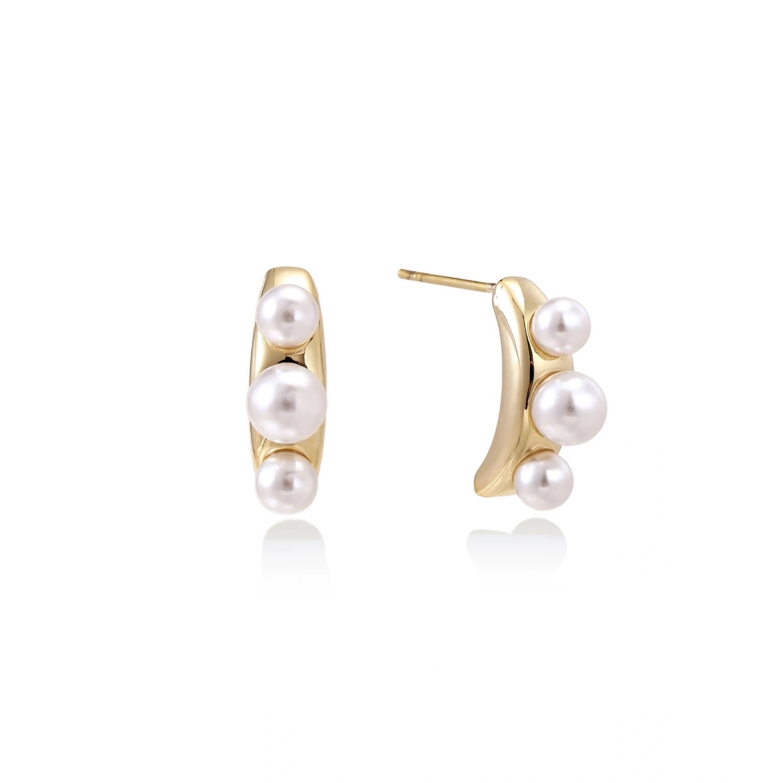 Model wearing Pearl Trio Curve Studs