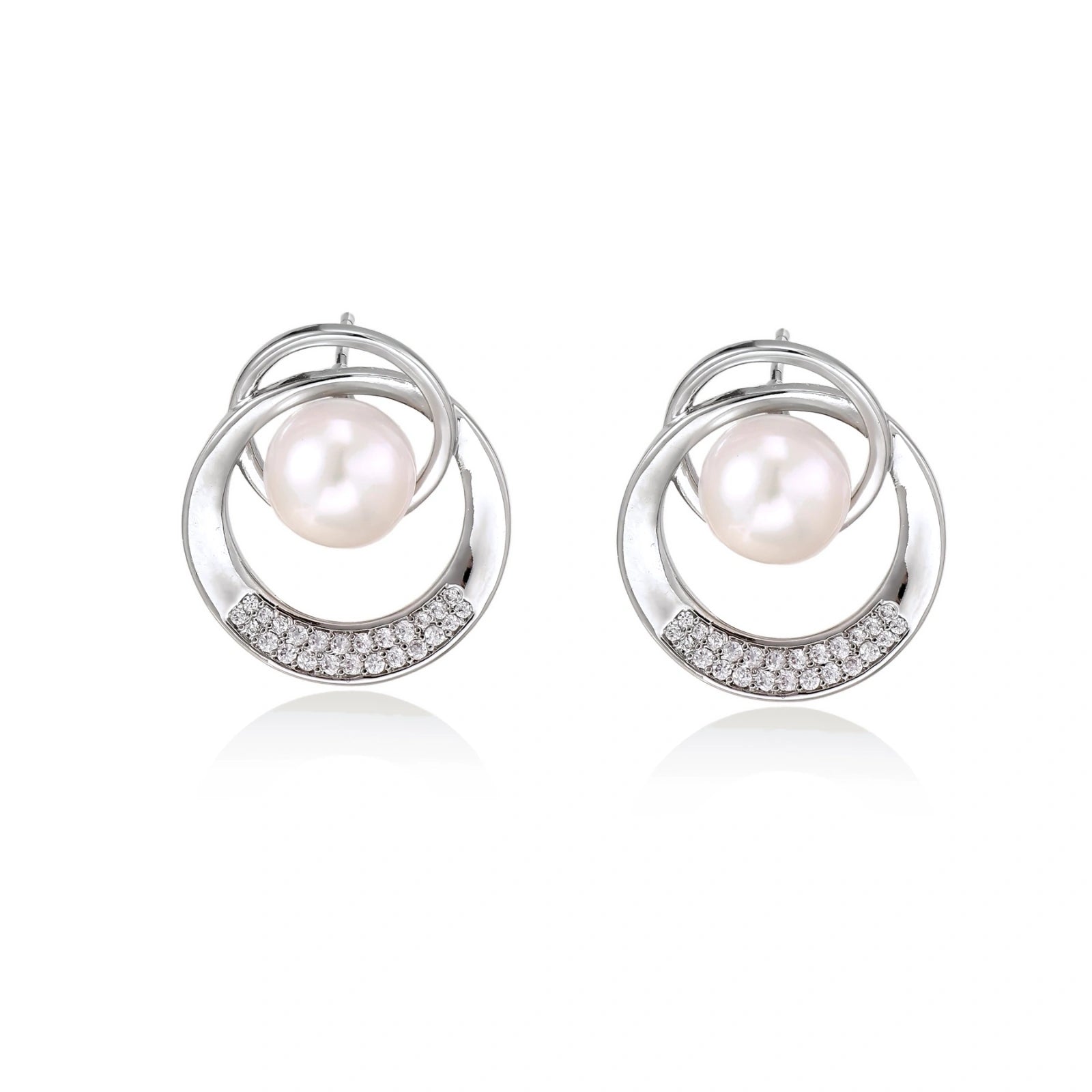 Model wearing Pearl Orbit Studs
