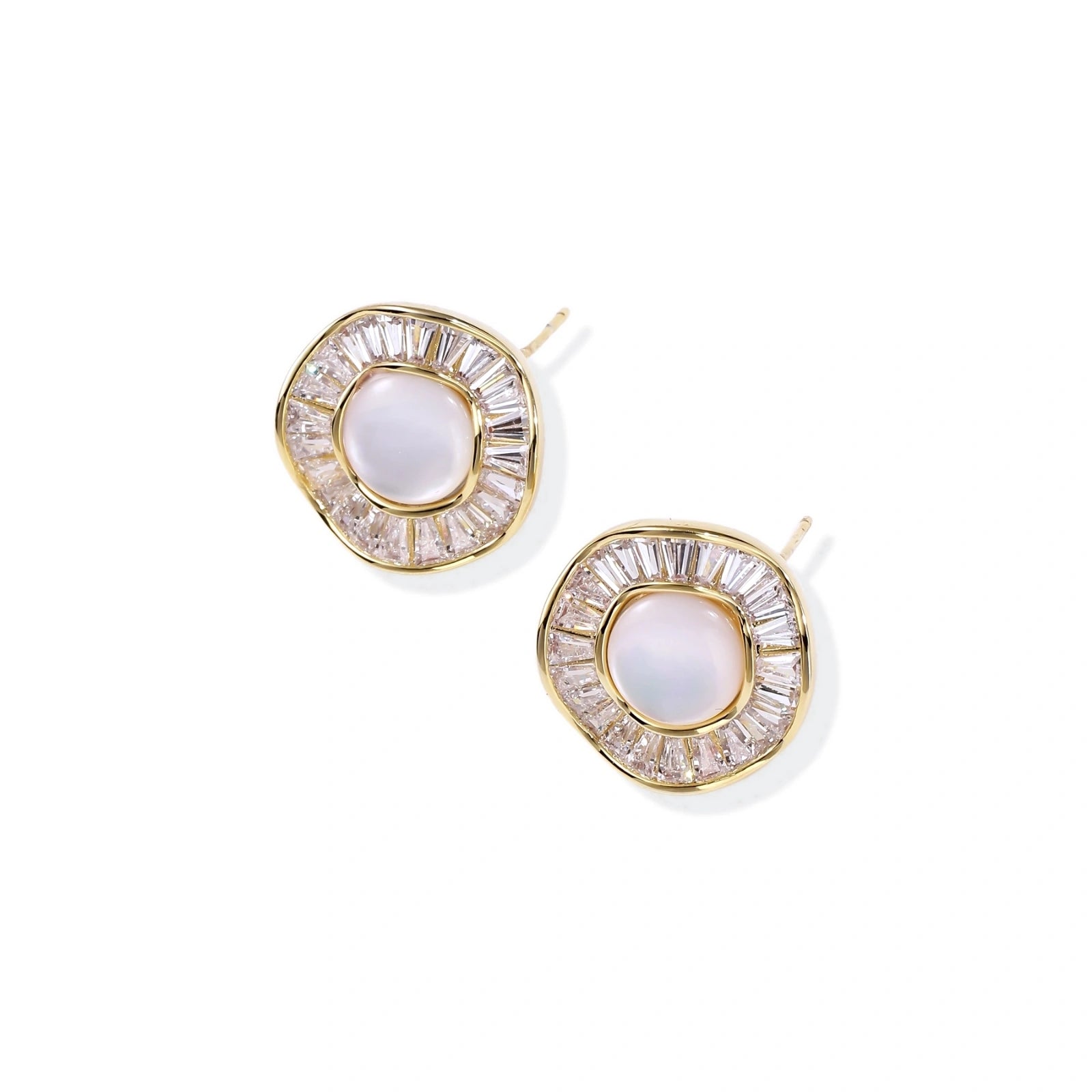 Model wearing Sunburst Pearl Studs