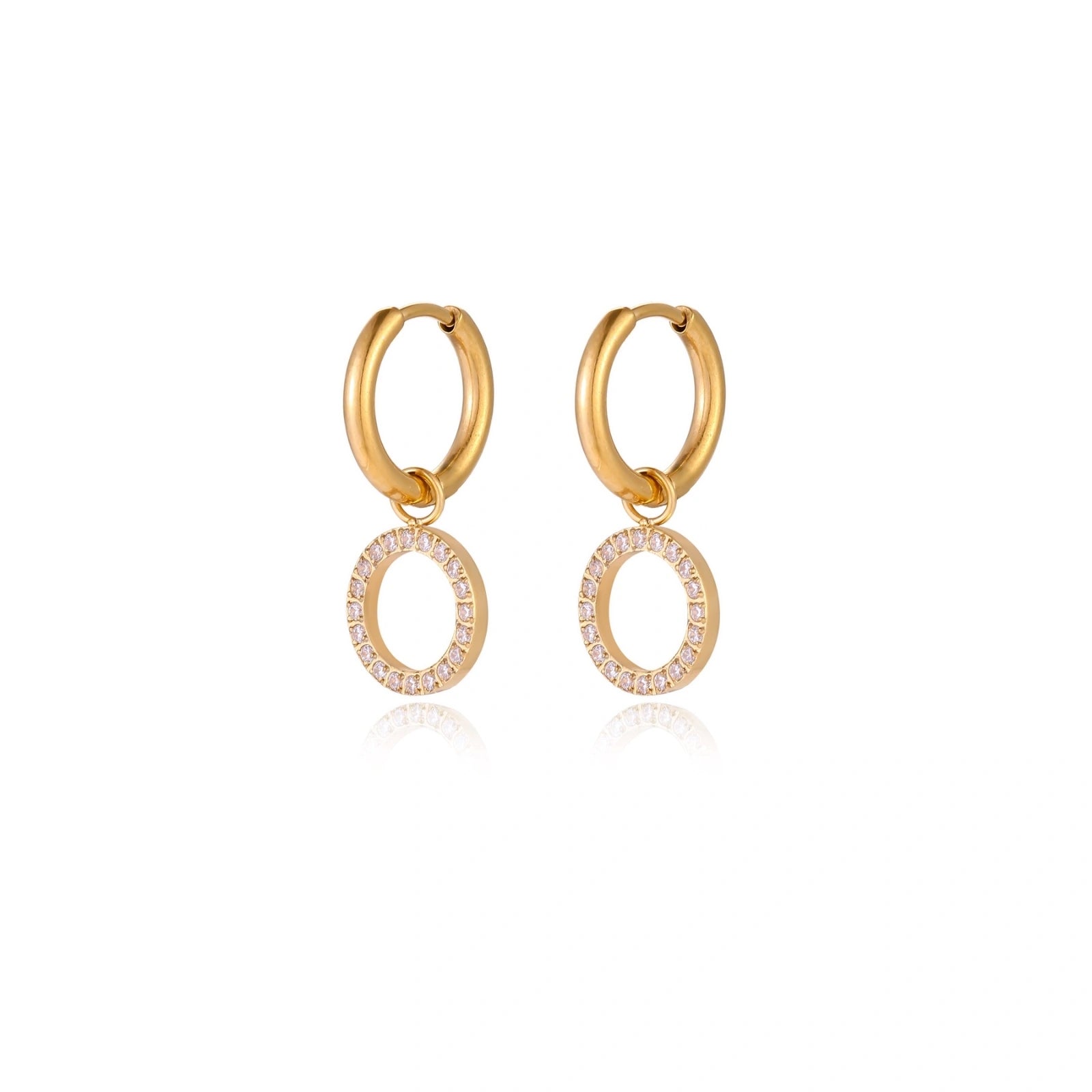 Model wearing Halo Circle Hoops